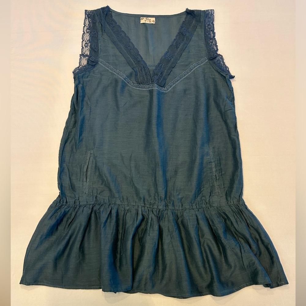 XDYE Dress with Lace Details